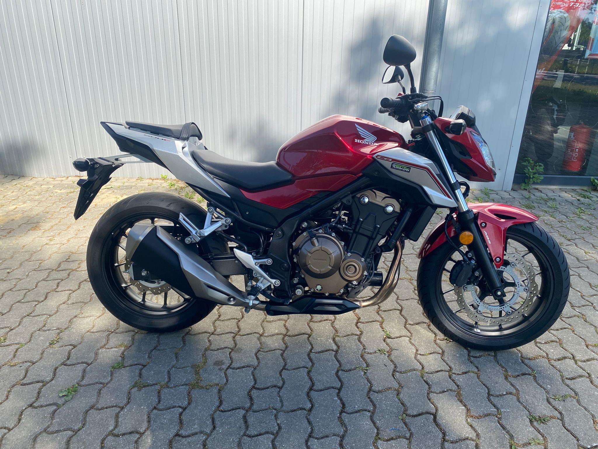 Honda CB500FA (PC58) | 1. Hand | Tieferlegung mit ABE | fast neu Honda CB500FA (PC58) | 1. Hand | Tieferlegung mit ABE | fast neu