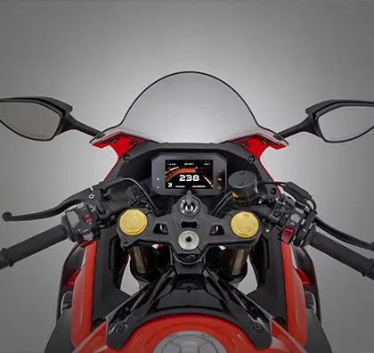 Cockpit der VOGE RR660S mit TFT-Display, Lenker und Frontverkleidung
