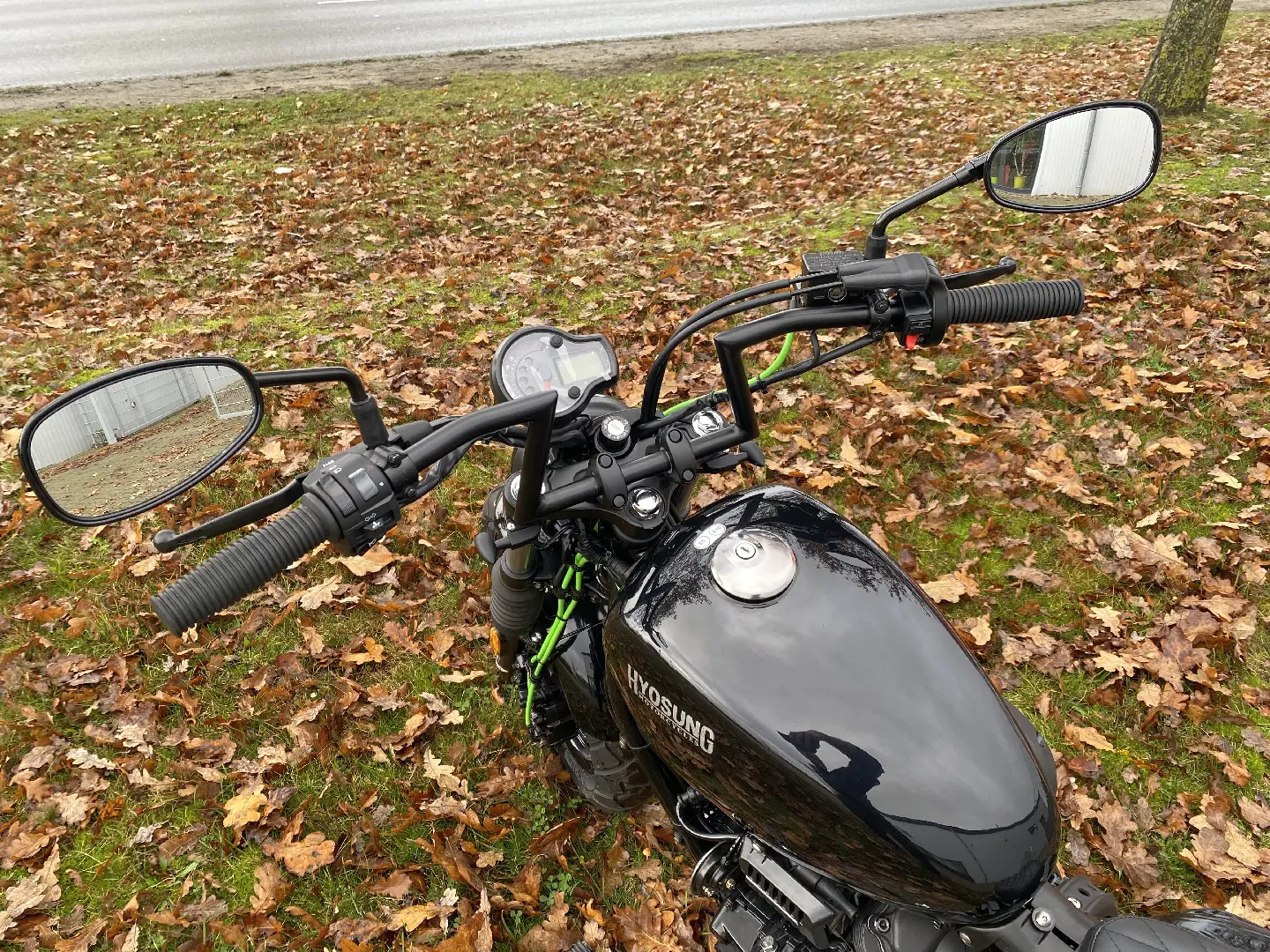 Z Ape Lenker am Hyosung GV125 S Z Bobber