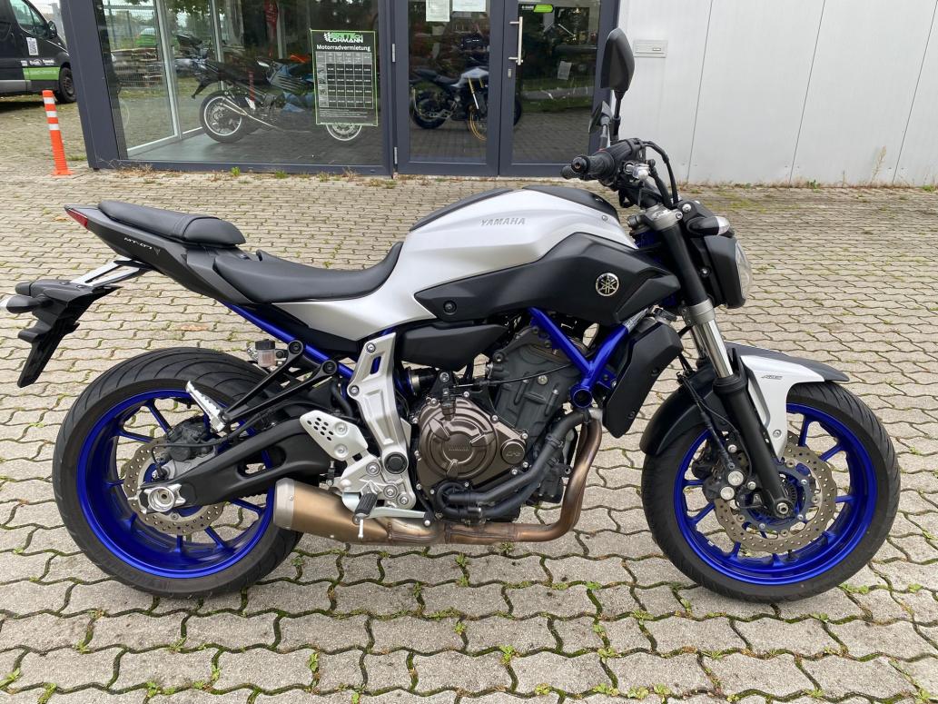 Yamaha MT-07 (RM04) – Top gepflegt, 1. Hand, A2-tauglich, nur 3.420 km