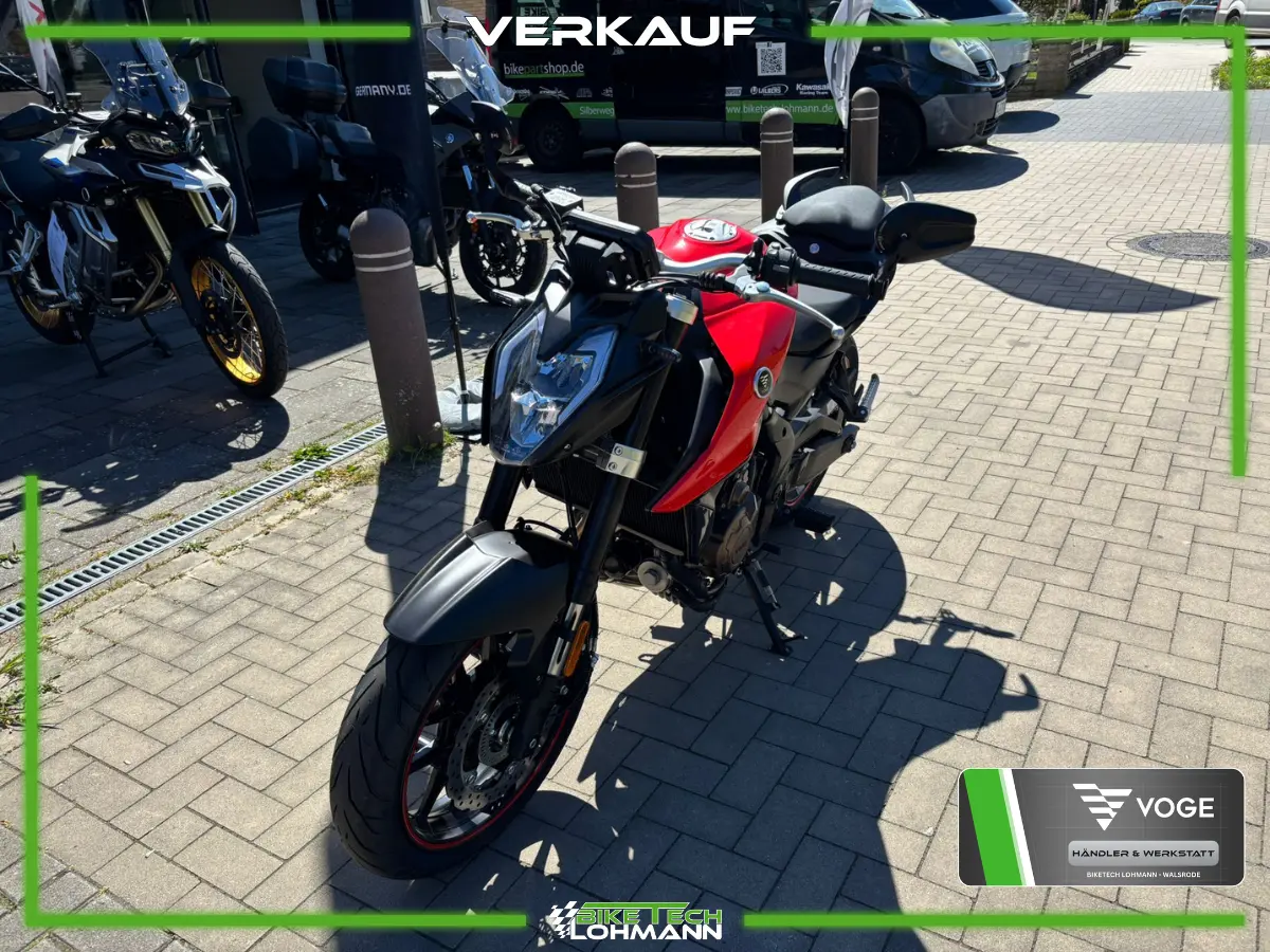 VOGE R625 Lohmann Edition rot-schwarz – Frontansicht