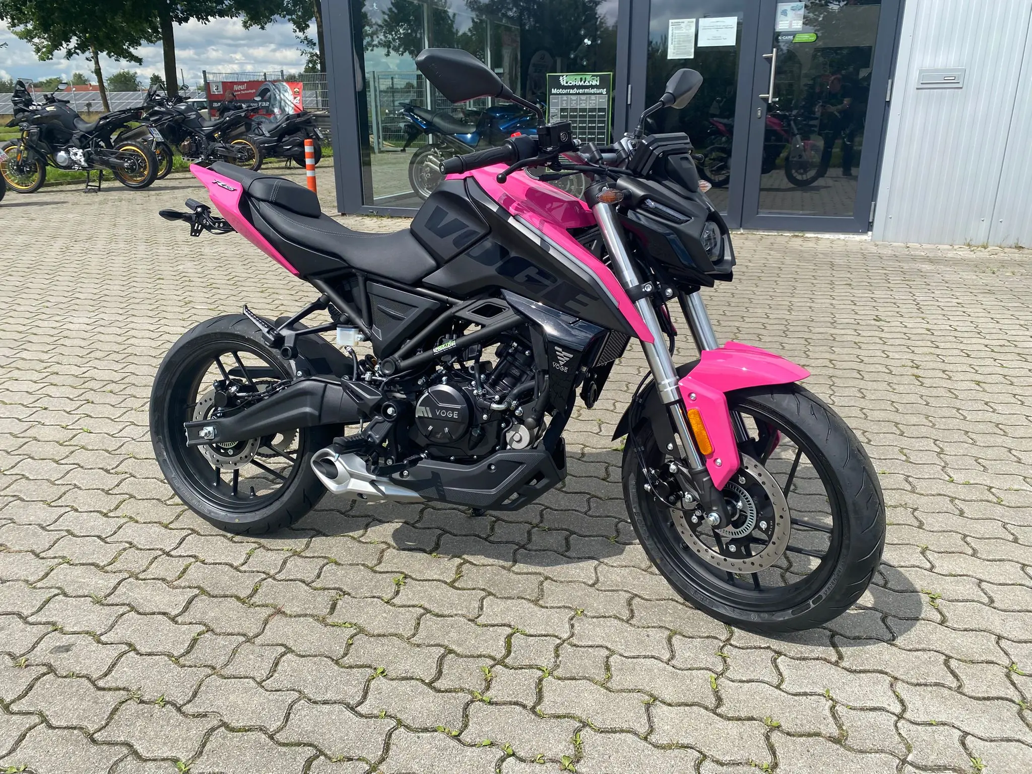 VOGE R125 Pink Edition Motorrad im Verkauf bei BikeTech Lohmann in Walsrode