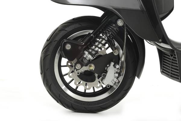 Royal Alloy GP125 LC ABS voll